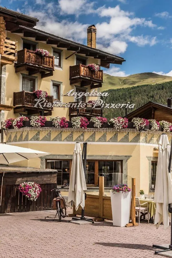 Hotel Angelica Livigno 3*,  Włochy