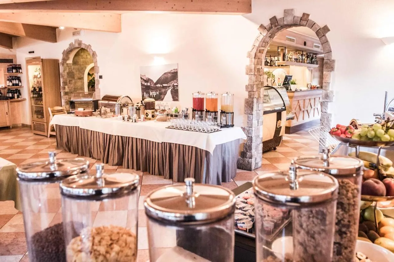 Hotel Angelica Livigno 3*,  Ιταλία