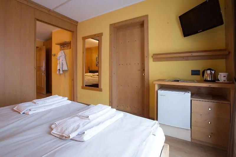 Hotel Angelica Livigno 3*,